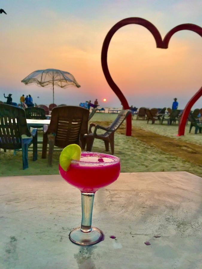Larios Beach Holidays Resort 巴加 外观 照片
