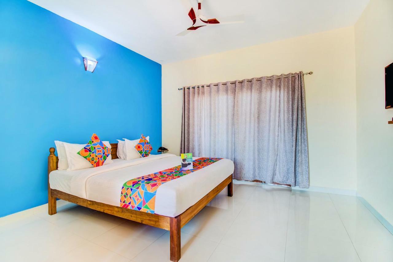Larios Beach Holidays Resort 巴加 外观 照片
