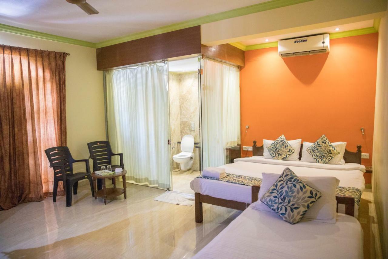 Larios Beach Holidays Resort 巴加 外观 照片